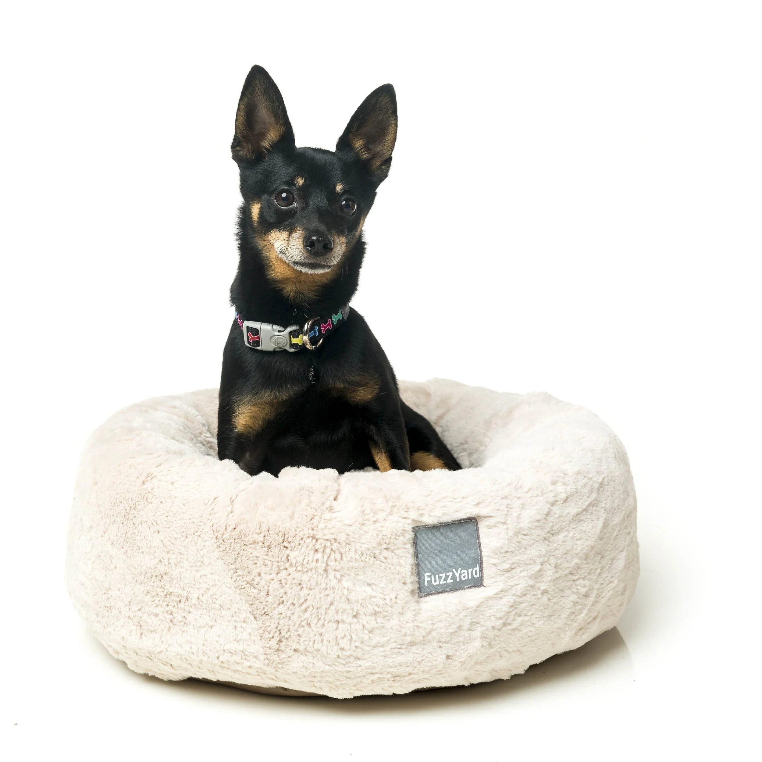 FuzzYard Dreameazzzy Dog Bed Cream Medium - Image 5